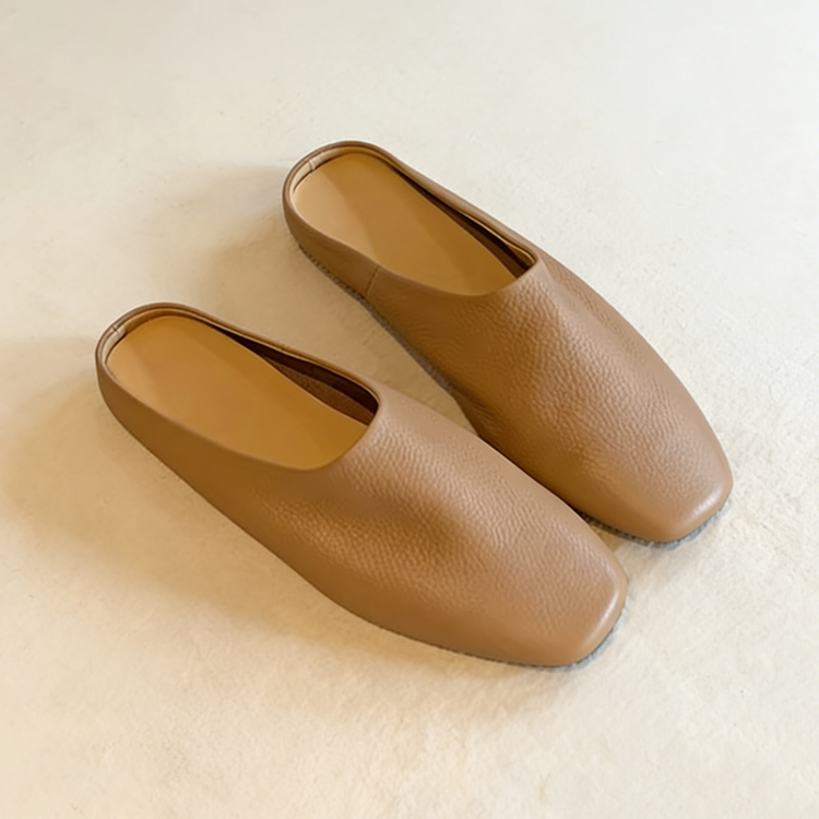 やわらかなミュールサンダル