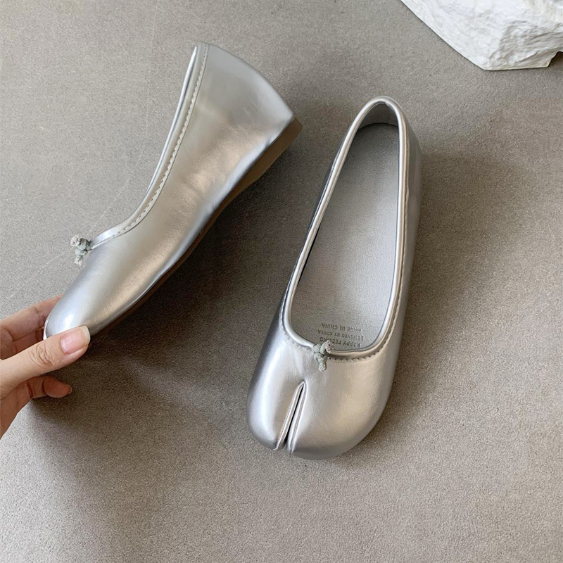 4cmインヒールレザー足袋スリッポン