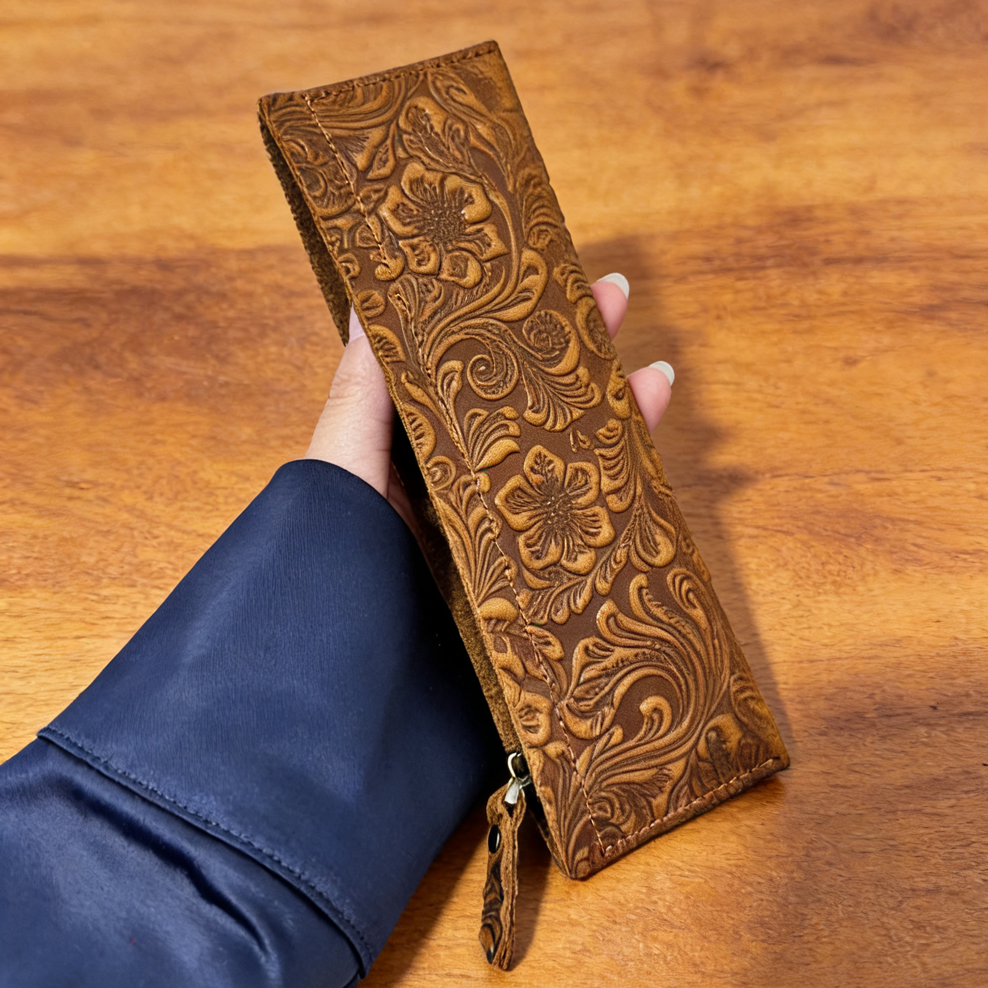 唐草模様 革 スリム ペンケース ファスナー筆箱