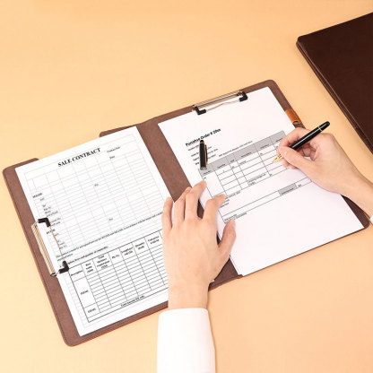 A4 二つ折り クリップボード 革 ファイル バインダー