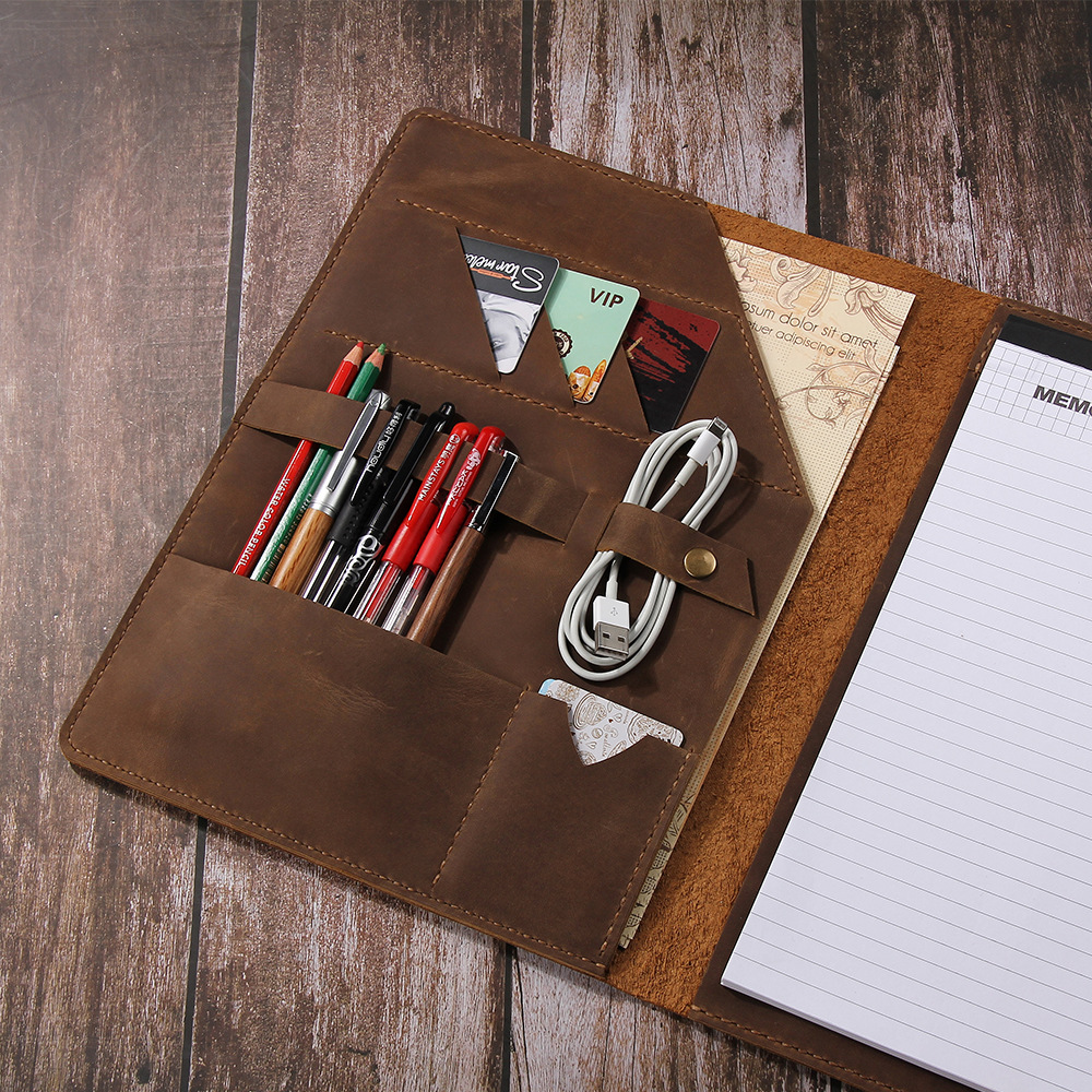 A4 革 ノート カバー 大容量収納 二つ折り フォルダ ボタン閉め