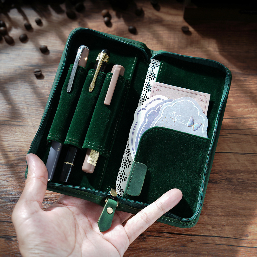 革 ペンケース 3本入れ ベルベット内部 高級万年筆対応