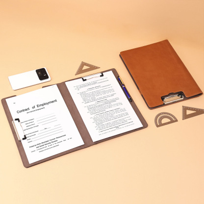 A4 二つ折り クリップボード 革 ファイル バインダー