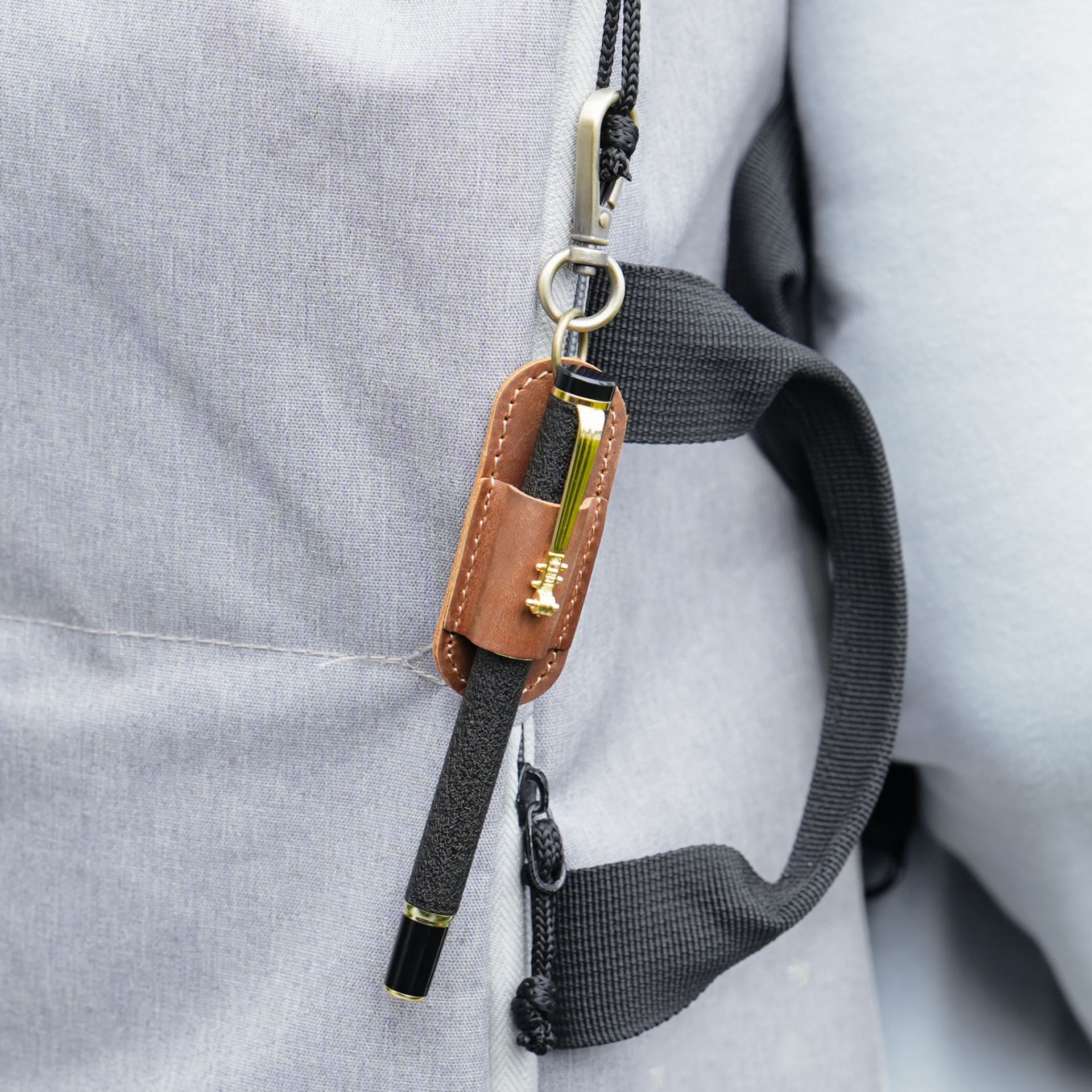 革 一本差し ペンホルダー キーチャーム/バッグチャーム