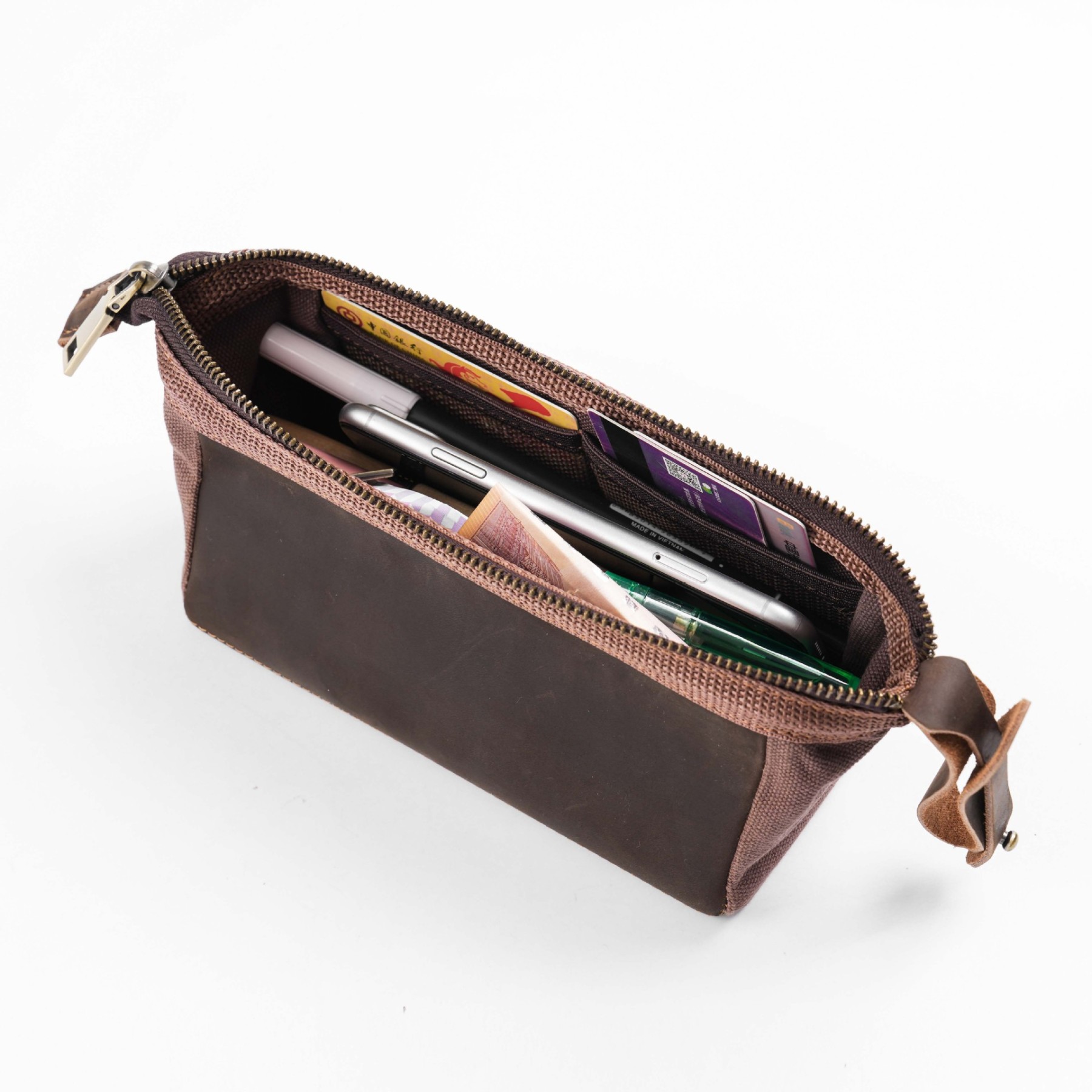 大容量 革 三角ペンケース ファスナー筆箱