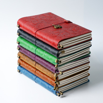 パスポートサイズ システム手帳 唐草模様 革カバー ノート