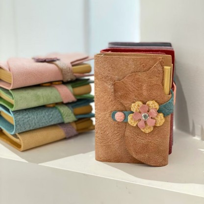 A7 6穴 バインダー 可愛い 猫 革カバー ノート