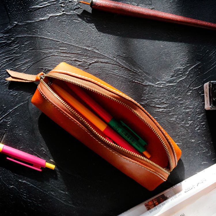 植物鞣し革 三角ペンケース ファスナー筆箱