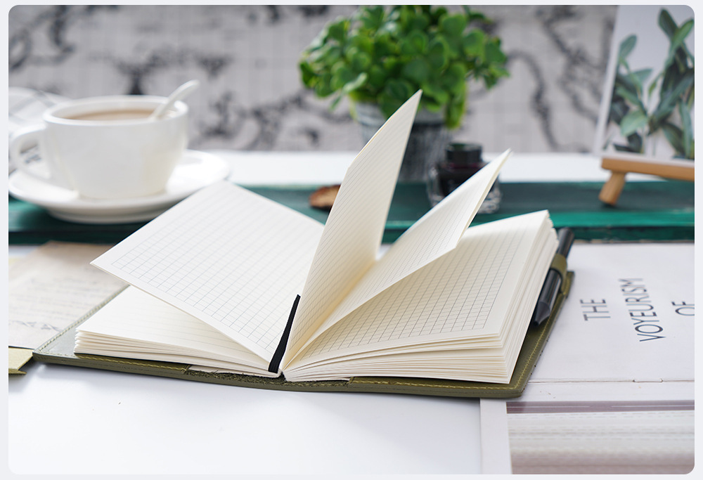 A6 革 ノート カバー ペンホルダー カードホルダー付き