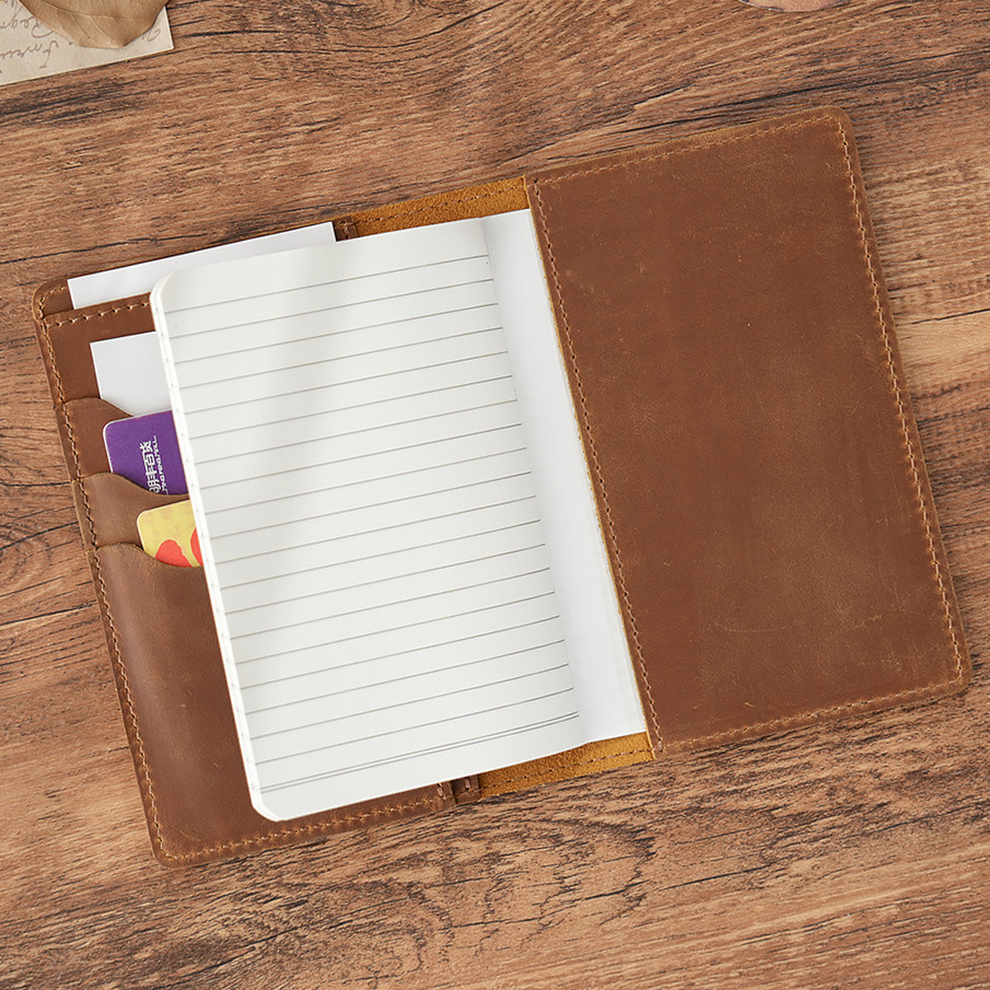 二つ折り 革 ノート カバー 文庫本サイズ対応 大容量収納 ペンホルダー カードホルダー付き
