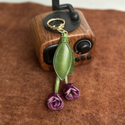 チューリップ 可愛い 革 バッグチャーム キーリング