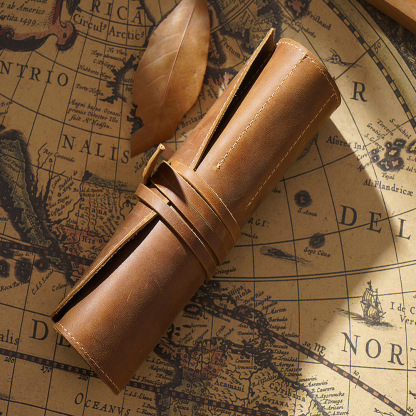 ルポペンケース 大容量 革 筆箱 筆カーテン付き