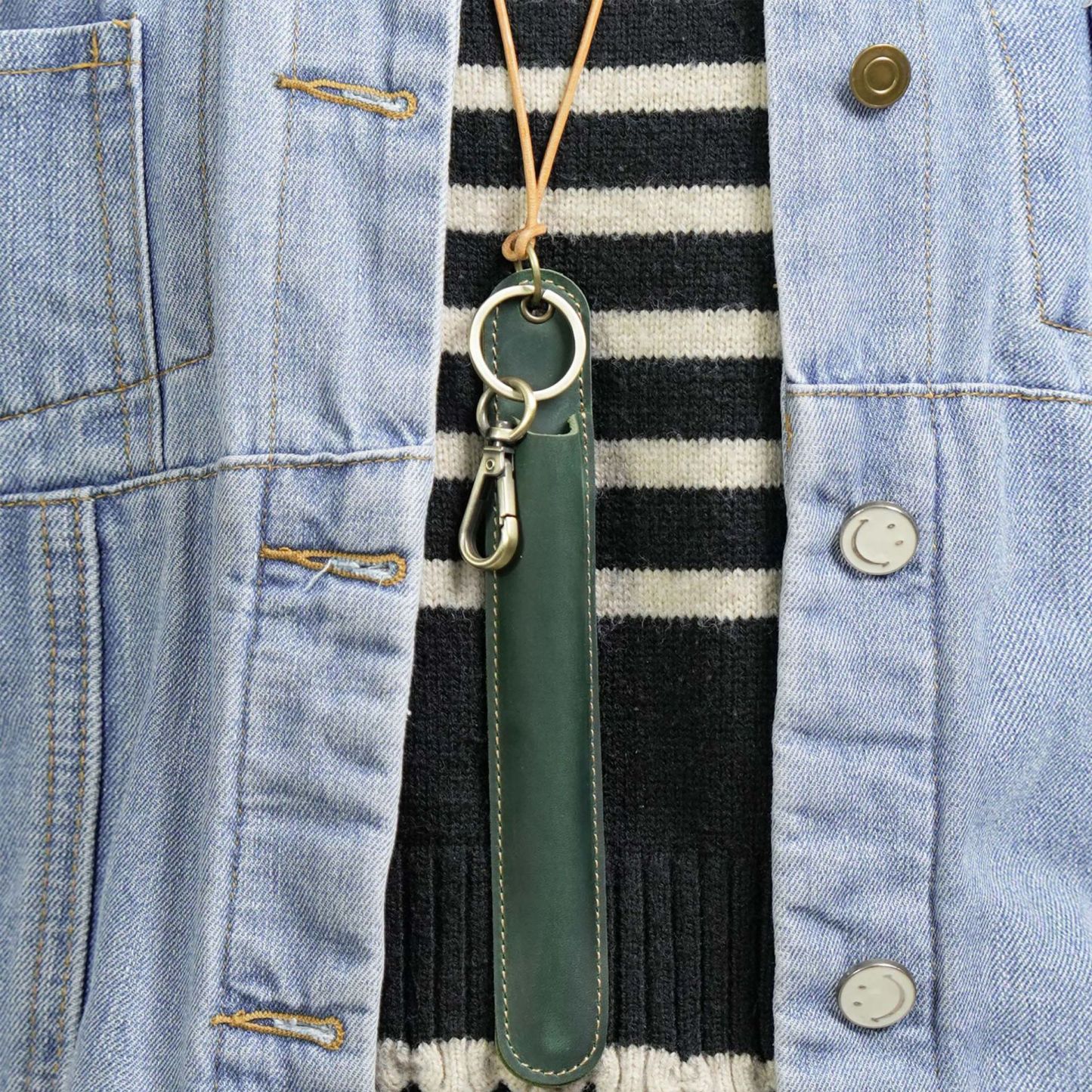 手作り 革 ペンホルダー 首掛け 一本差し ペンケース