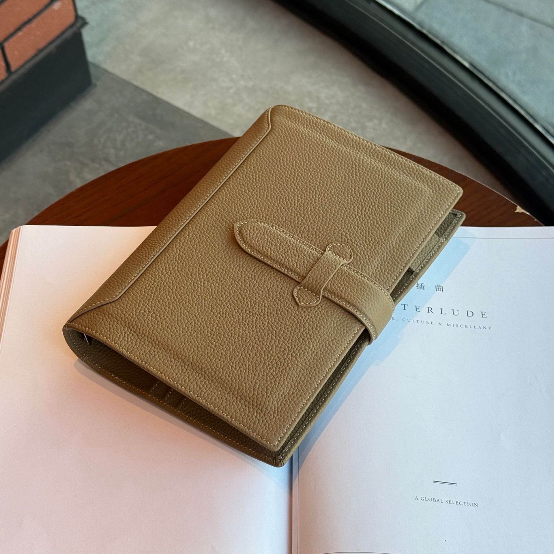 A5 6穴 バインダー 大容量収納 本革 下敷き付き カバー ノート