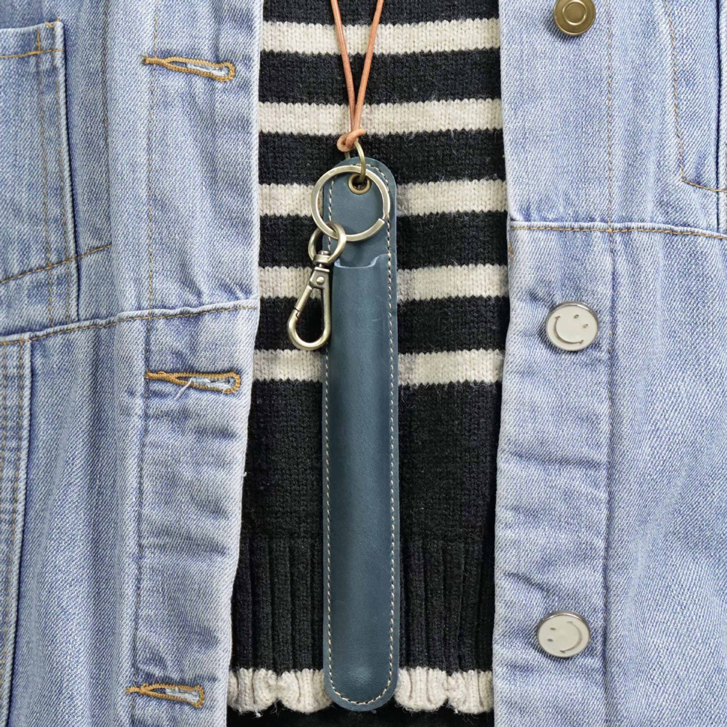 革 ペンホルダー 首掛け 一本差し ペンケース