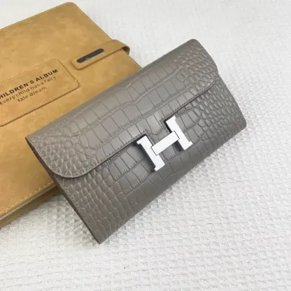 Hermes(エルメス)Constance Long Wallet 財布とクラッチバッグ