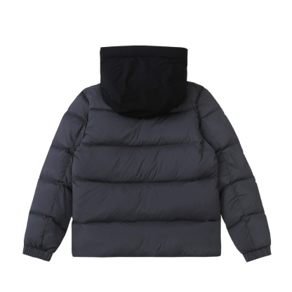 【公式認定ストア】MONCLER  Madeira モンクレール 定番ダウンコート 限定発売中！多くの著名人やセレブに愛用されています! 爆買い！即完売必至