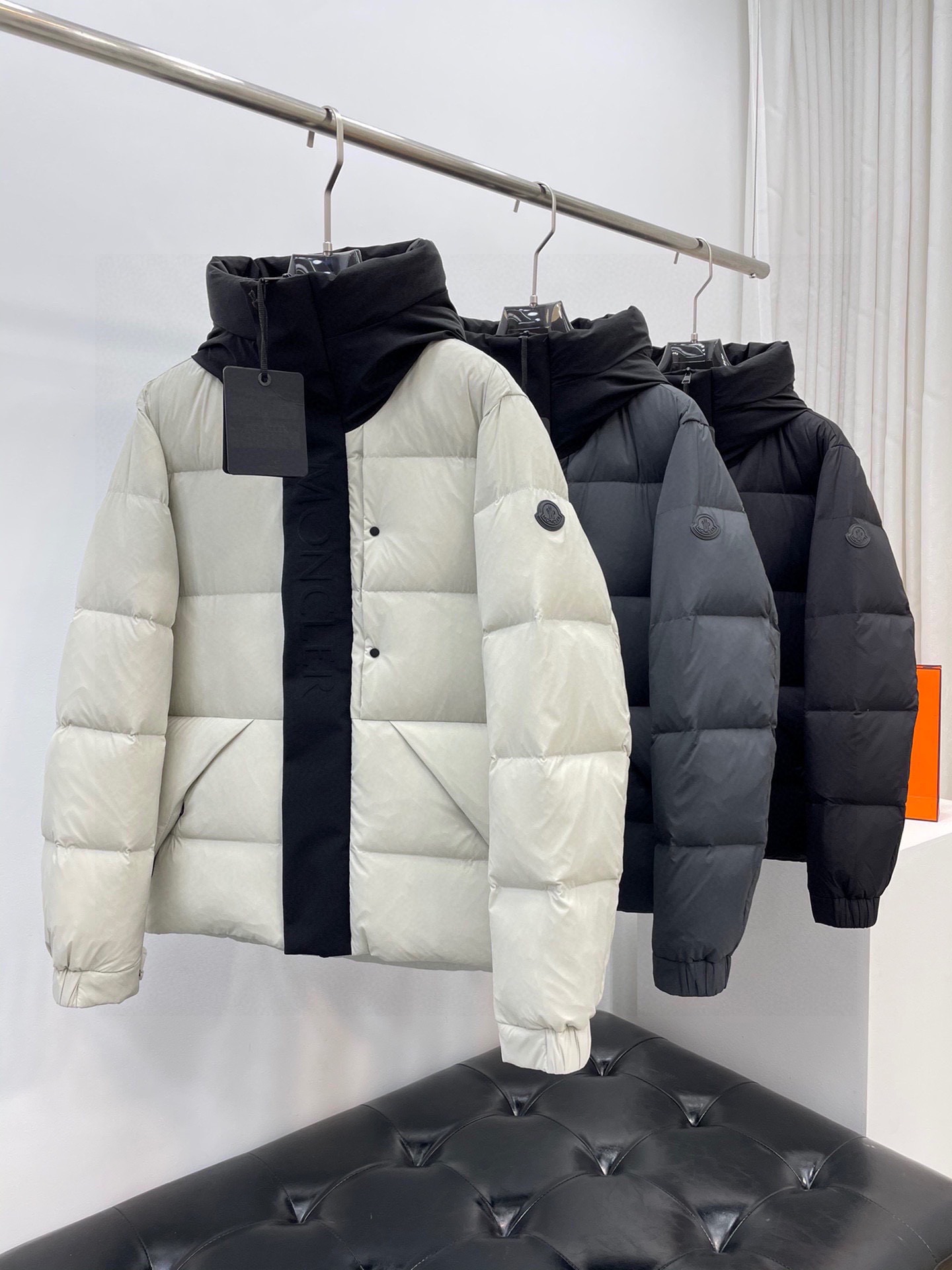 【公式認定ストア】MONCLER  Madeira モンクレール 定番ダウンコート 限定発売中！多くの著名人やセレブに愛用されています! 爆買い！即完売必至