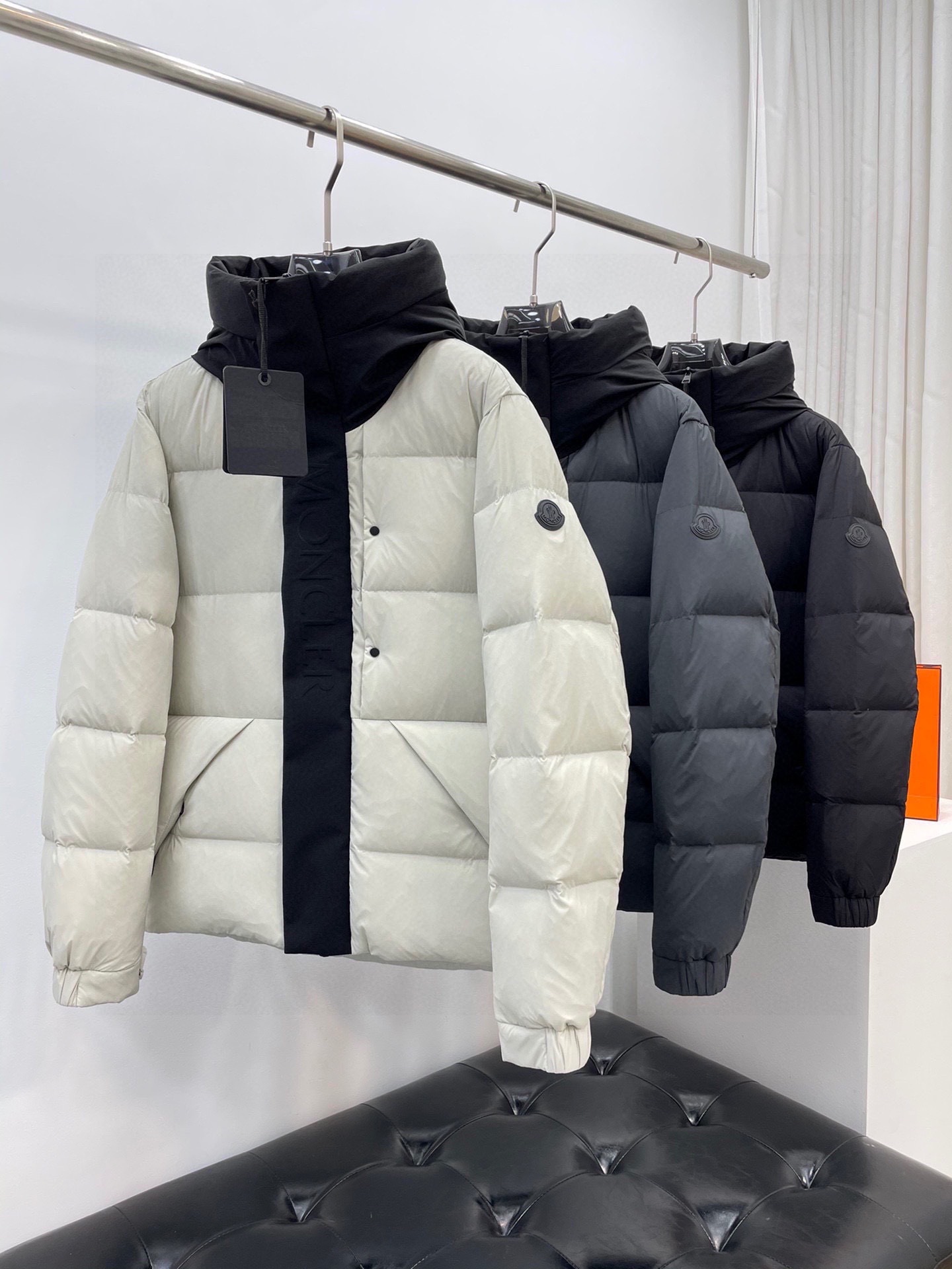 【公式認定ストア】MONCLER  Madeira モンクレール 定番ダウンコート 限定発売中！多くの著名人やセレブに愛用されています! 爆買い！即完売必至