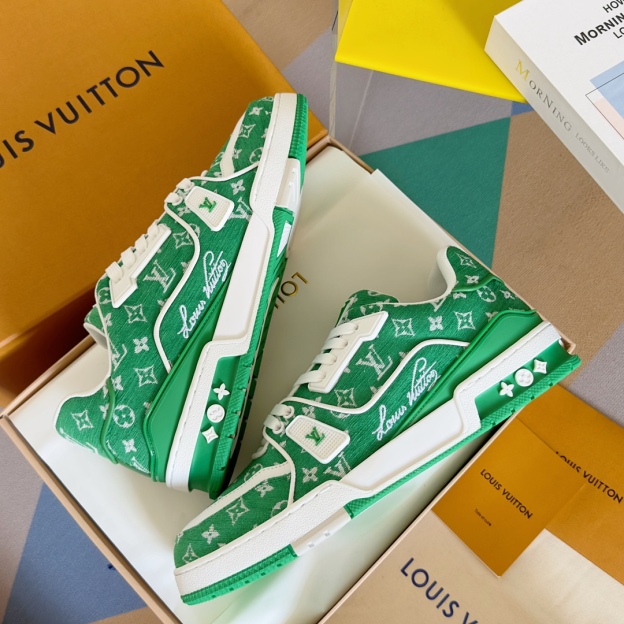LOUIS VUITTON の の LV Trainer スニーカー（スケートシューズ）