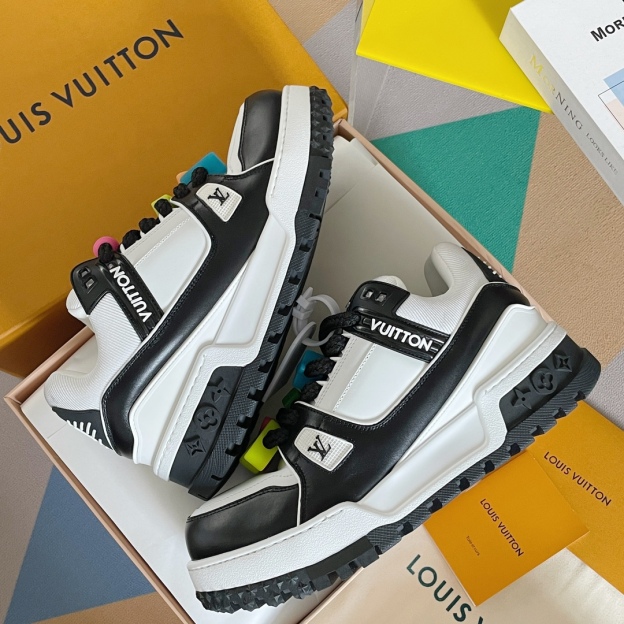 LOUIS VUITTON Trainer パンプス（パントゥーン・シューズ）、スケートシューズ、カジュアル、カップル用スニーカー