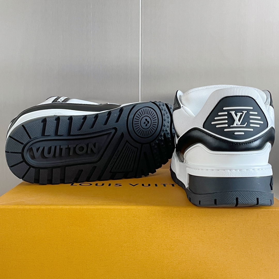 LOUIS VUITTON Trainer パンプス（パントゥーン・シューズ）、スケートシューズ、カジュアル、カップル用スニーカー