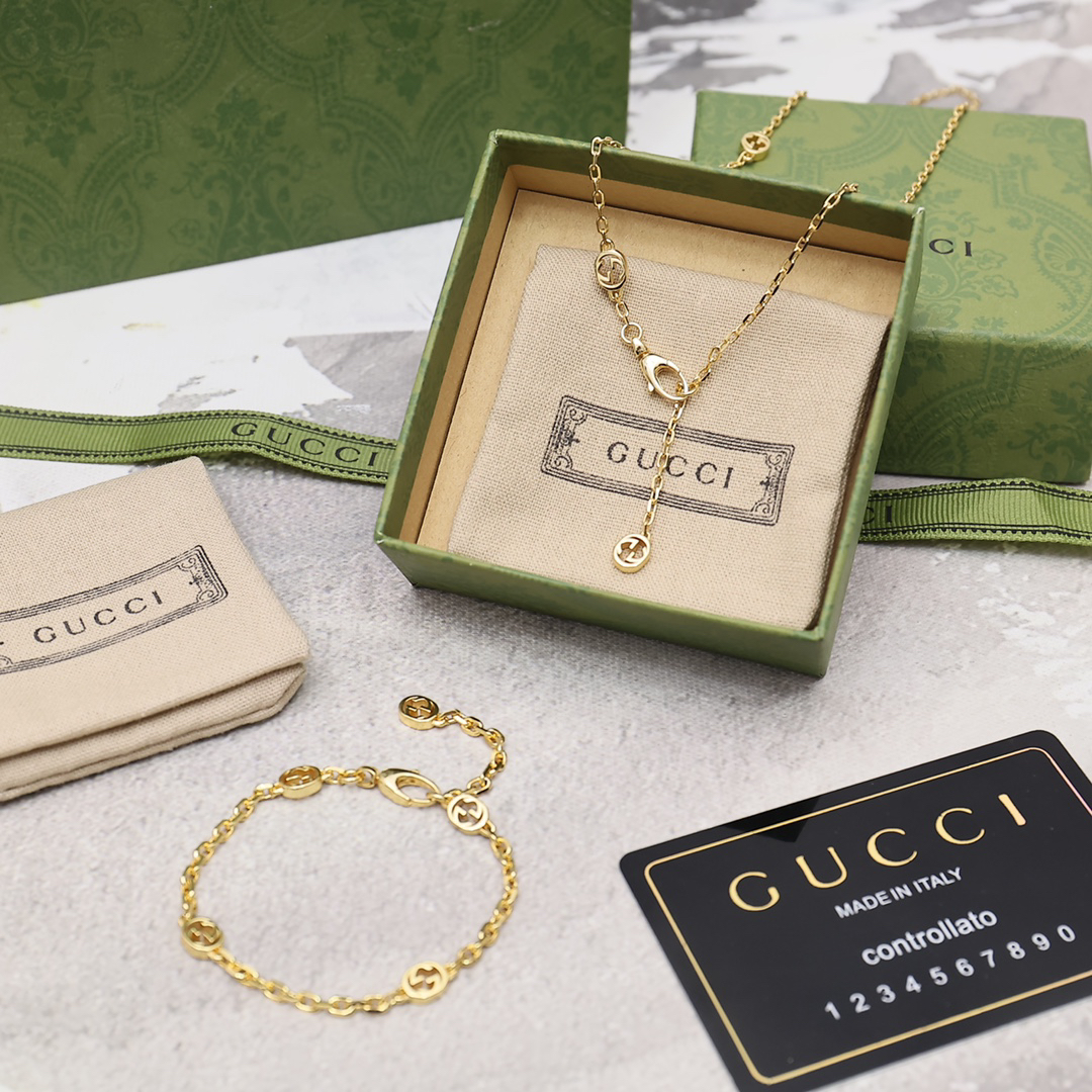 グッチ「Gucci」グッチ インターロッキングG 18Kゴールドブレスレット