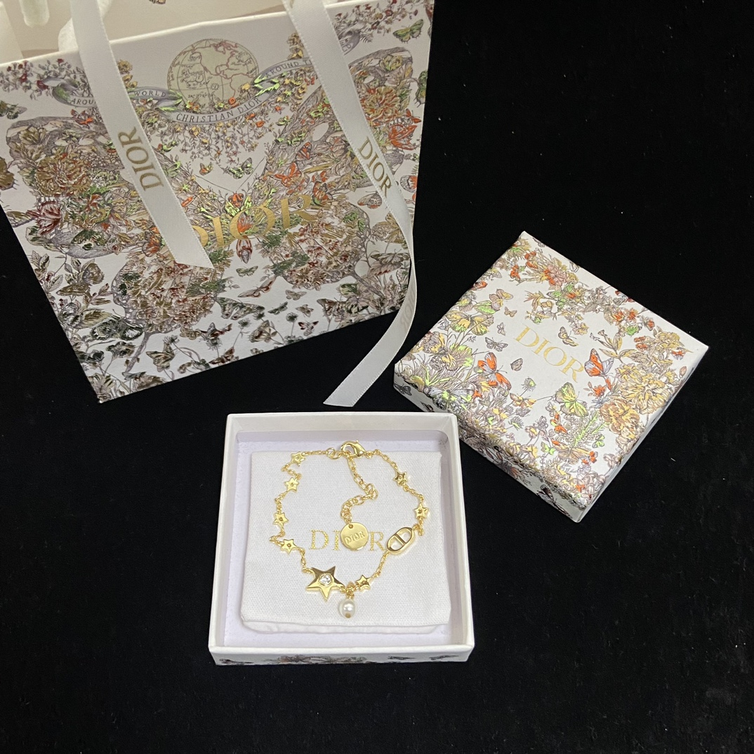 ディオール「Dior」ディオール プチCD ラッキースター ブレスレット