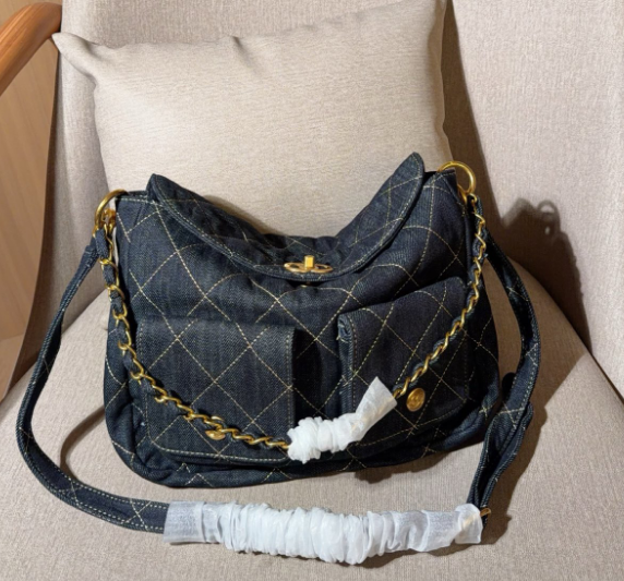 シャネル「Chanel」シャネル 25P デニム ホーボーバッグ / ショルダーバッグ