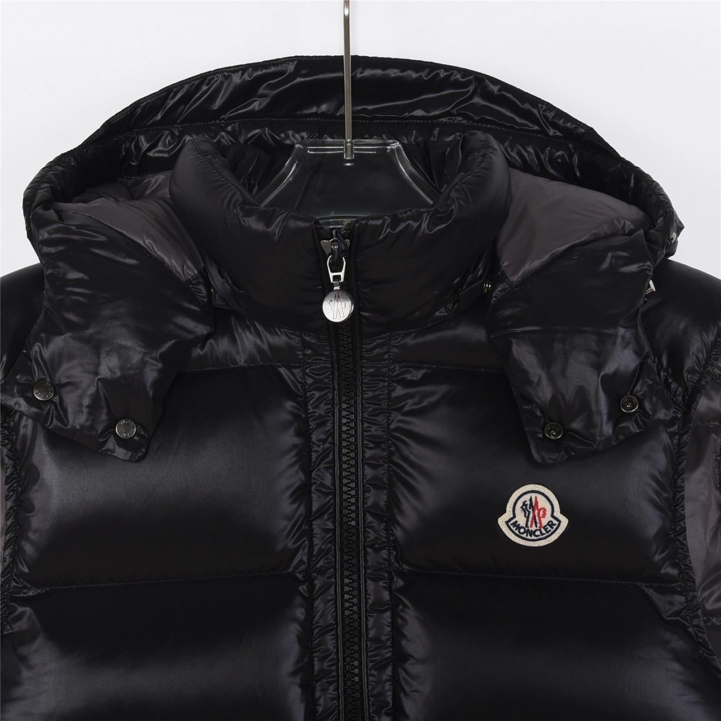 MONCLER ダウンジャケット Bormes（ユニセックス）「ベスト」(べすと)