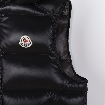 MONCLER ダウンジャケット Bormes（ユニセックス）「ベスト」(べすと)
