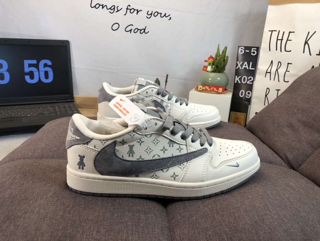 ナイキ「Nike」ク ロー カジュアルスニーカー