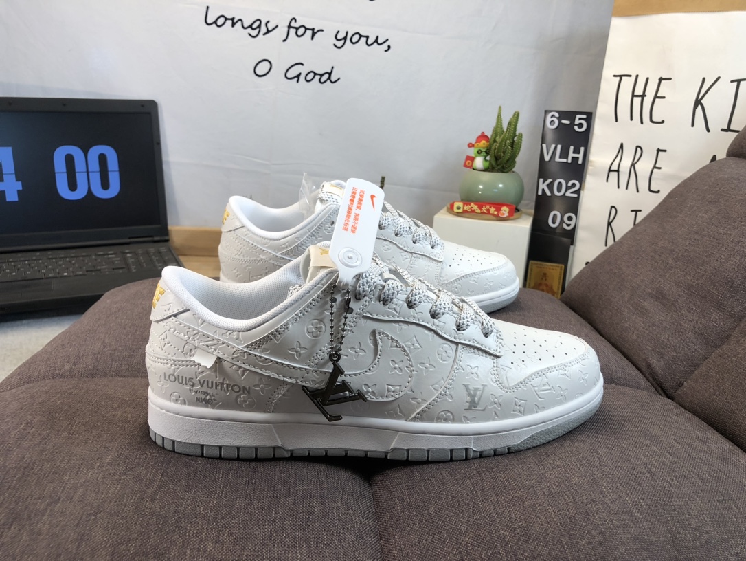 ナイキ「Nike」LV x NIKEコラボレーション SBダンク ロー カジュアルスニーカー