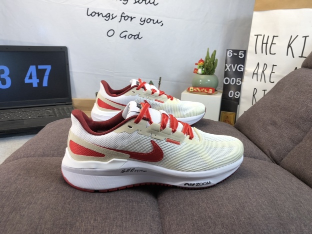 ナイキ「Nike」ク ロー カジュアルスニーカー