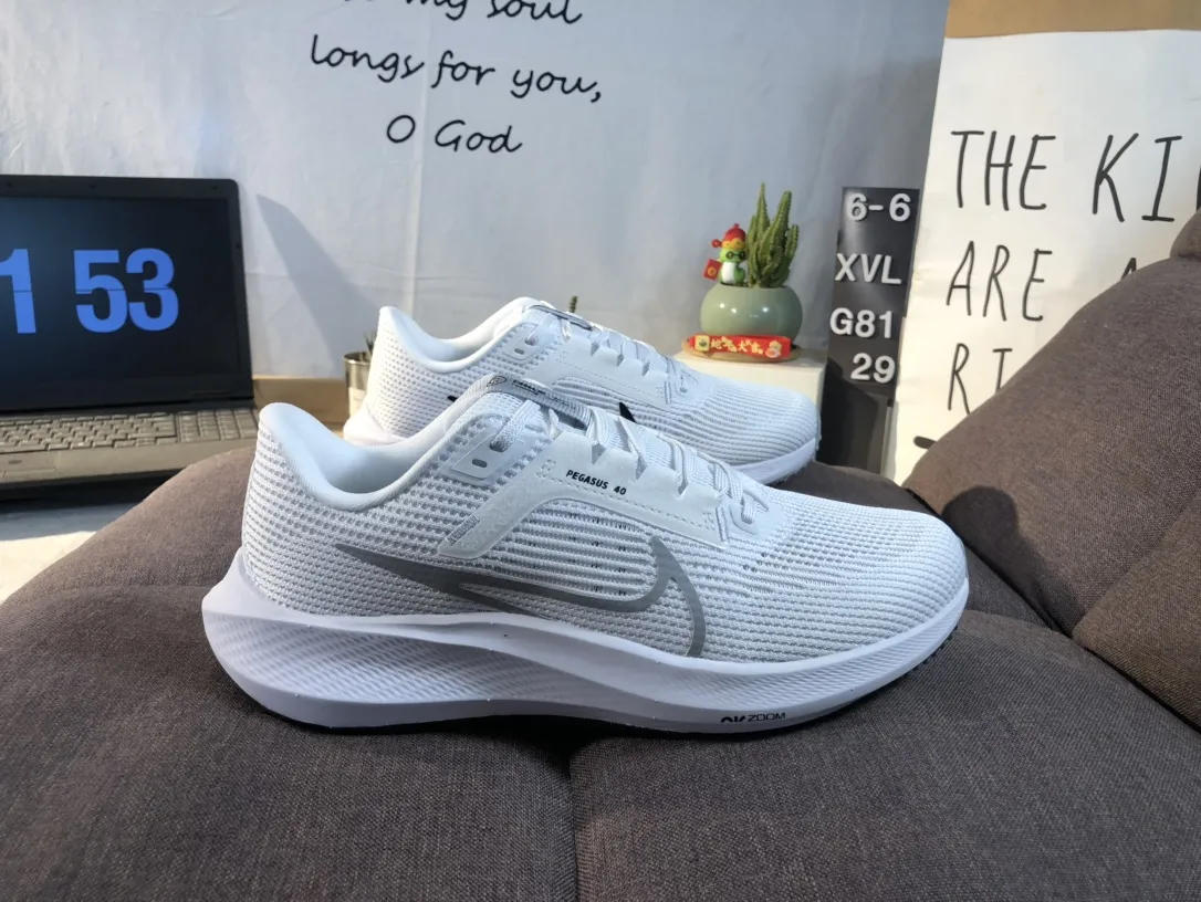 ナイキ「Nike」Air Zoom Pegasus 40 ロードランニングシューズ