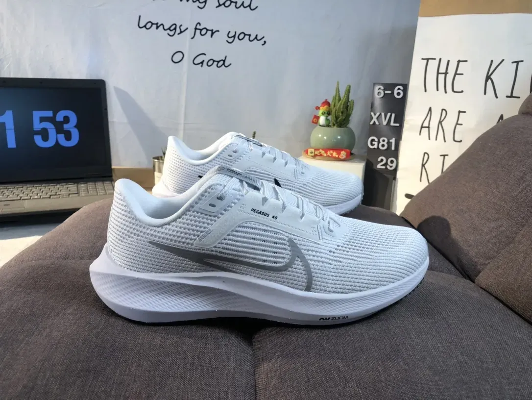 ナイキ「Nike」Air Zoom Pegasus 40 ロードランニングシューズ