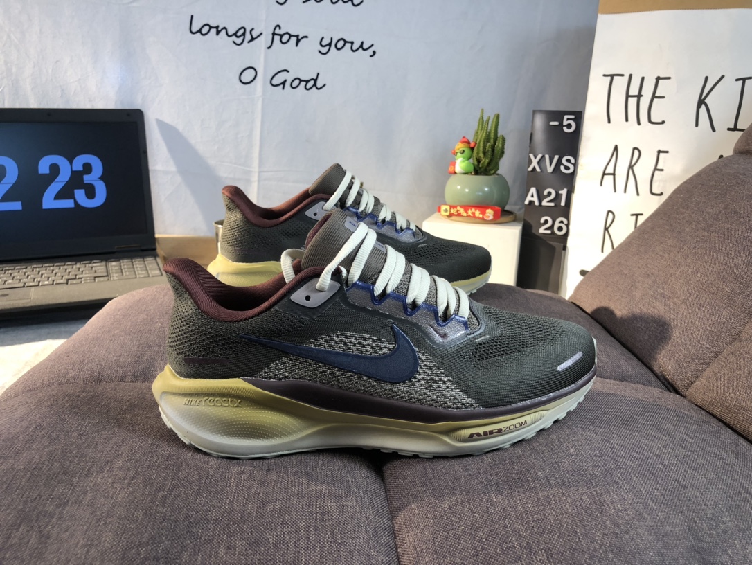 ナイキ「Nike」Air Zoom Pegasus 41 ロードランニングシューズ