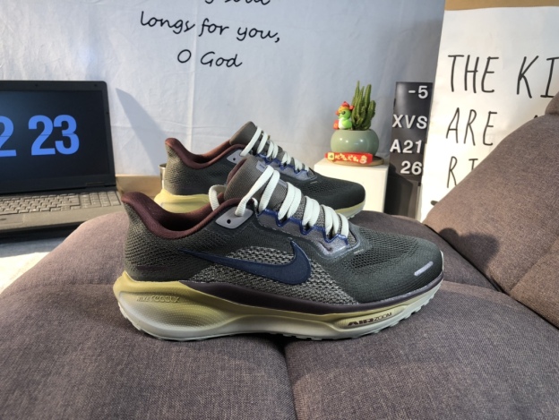 ナイキ「Nike」Air Zoom Pegasus 41 ロードランニングシューズ