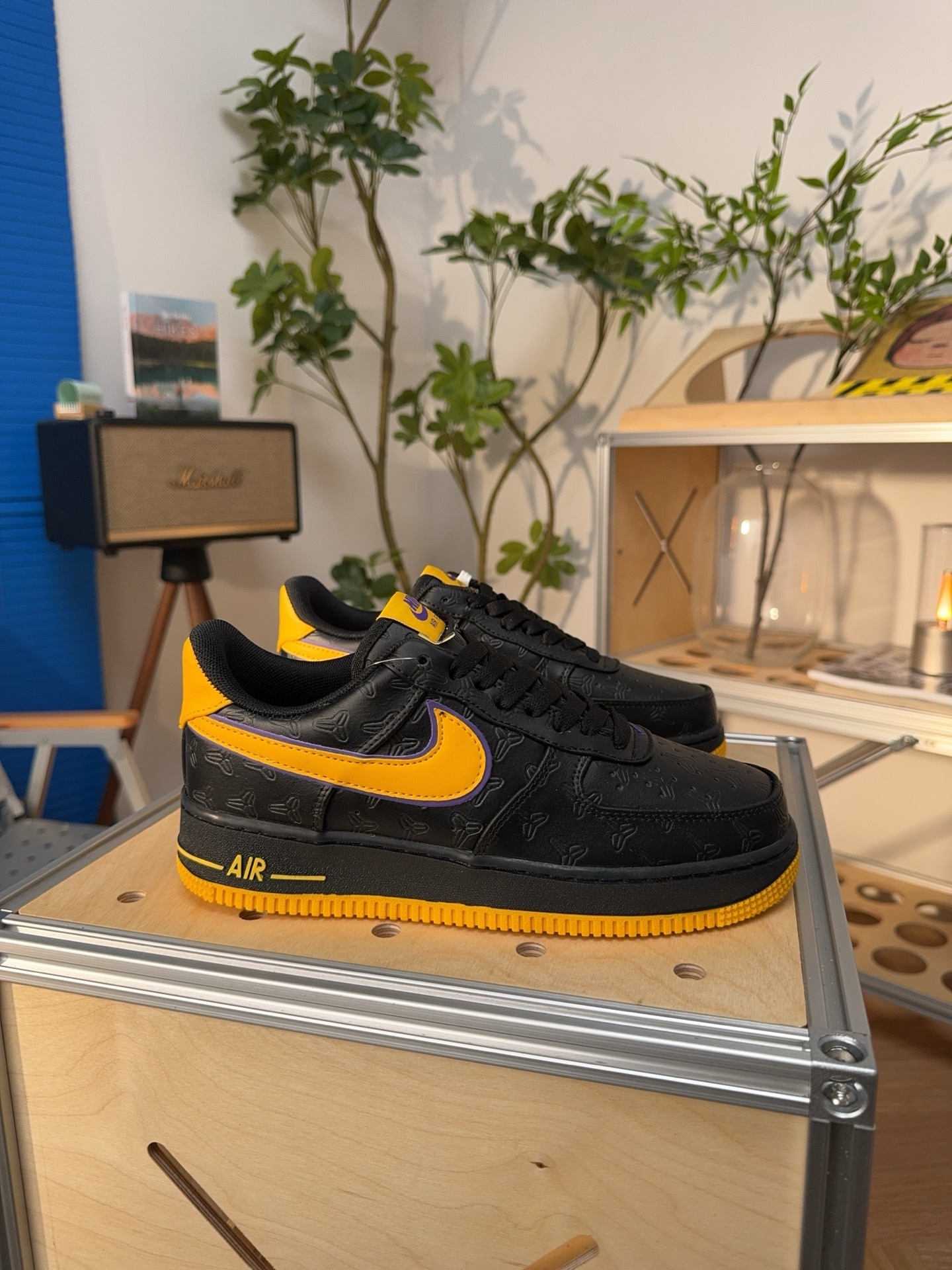 ナイキ「Nike」 Air Force 1 '07 Low "Pure Platinum" エアソール ローテップ スニーカー