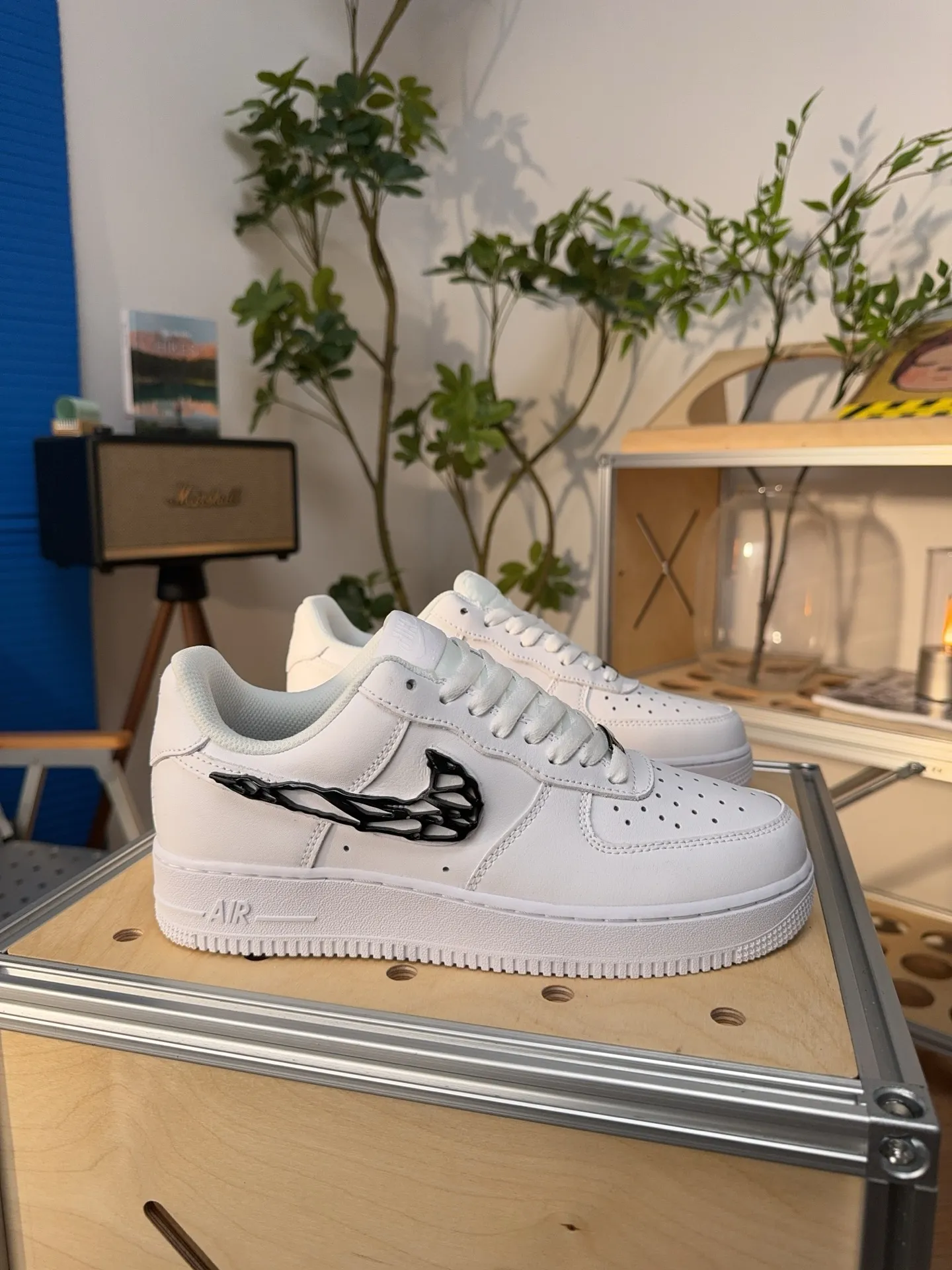 ナイキ「Nike」 Air Force 1 '07 Low "Pure Platinum" エアソール ローテップ スニーカー