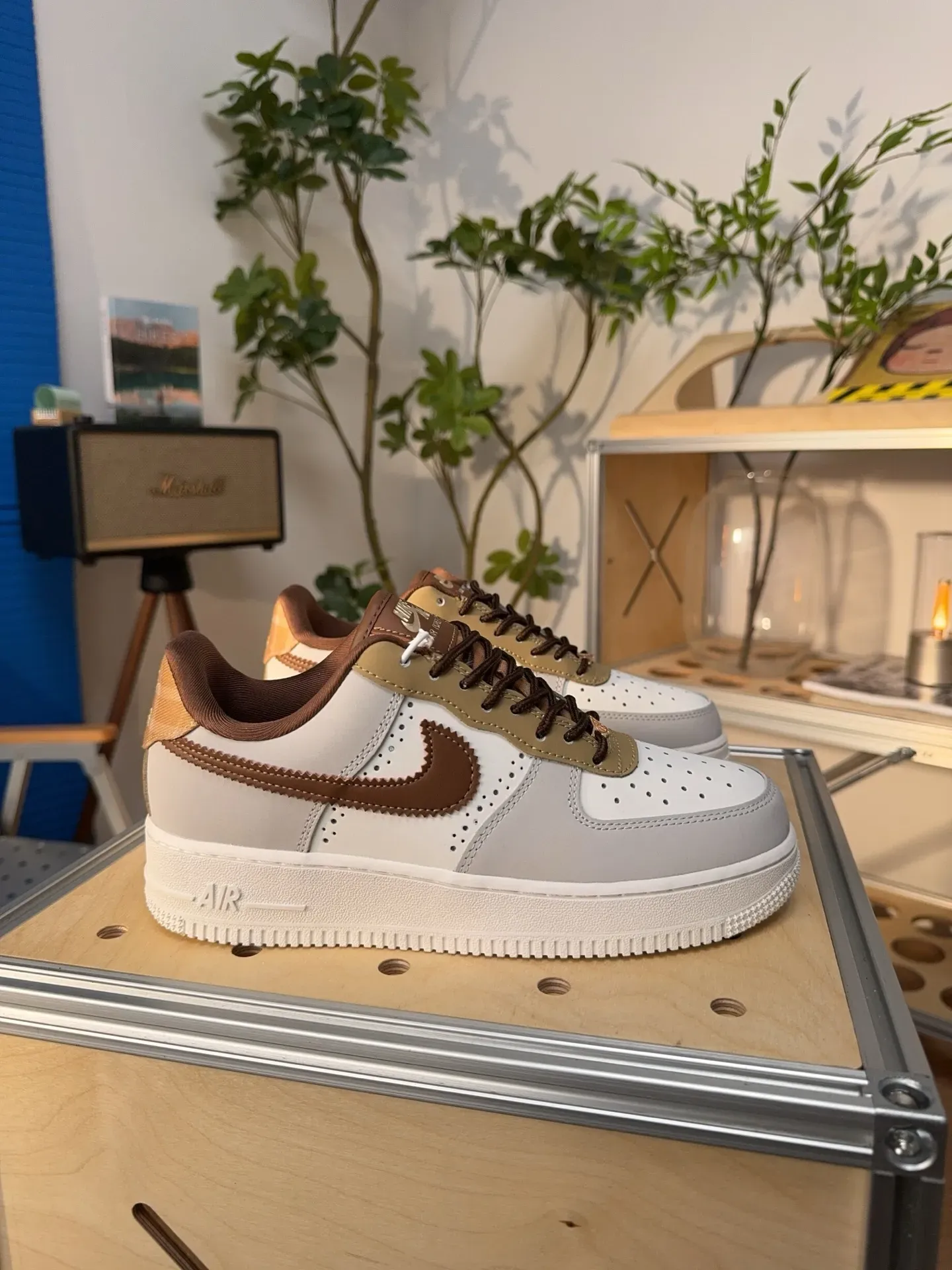 ナイキ「Nike」 Air Force 1 '07 Low "Pure Platinum" エアソール ローテップ スニーカー