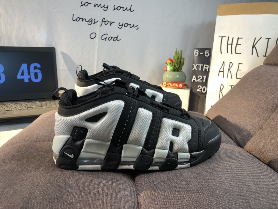 ナイキ「Nike」 エアモアアップテンポ GS ベアリーグリーン スニーカー