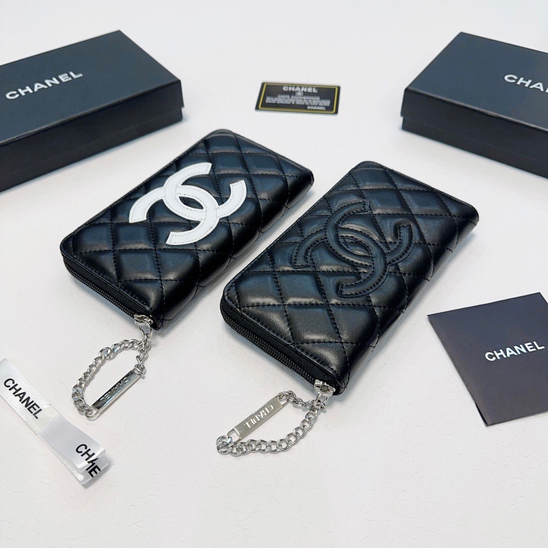 シャネル「Chanel」 ラムスキン フラップ ウォレット 財布