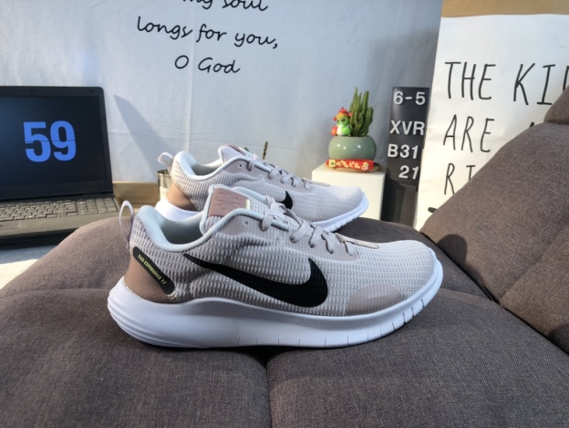 ナイキ「Nike」アライアンス製品 ク ロー カジュアルスニーカー