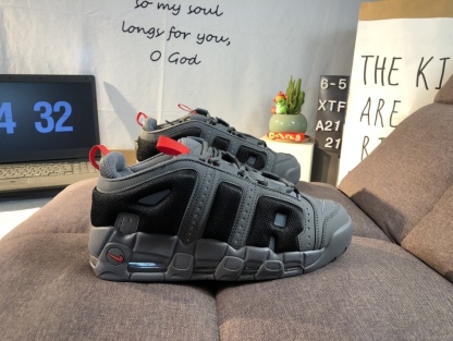 ナイキ「Nike」 エアモアアップテンポ GS ベアリーグリーン スニーカー