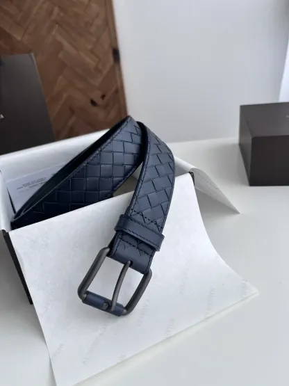 ボッテガ ヴェネタ「Bottega Veneta」イントレッチオ メンズ レザーベルト100CM