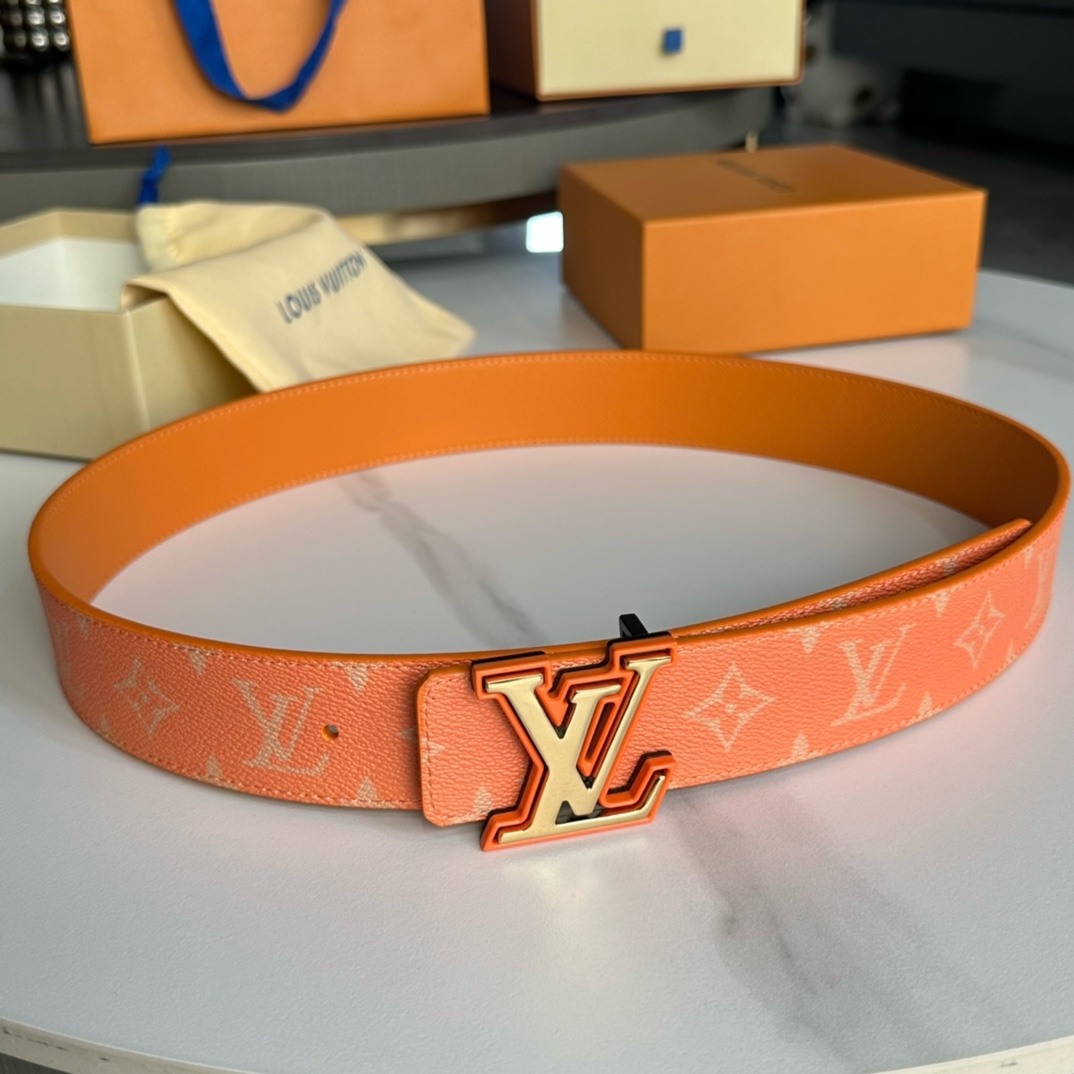 ルイ・ヴィトン「Louis Vuitton」ベルト･LV イニシャル 40MM リバーシブル