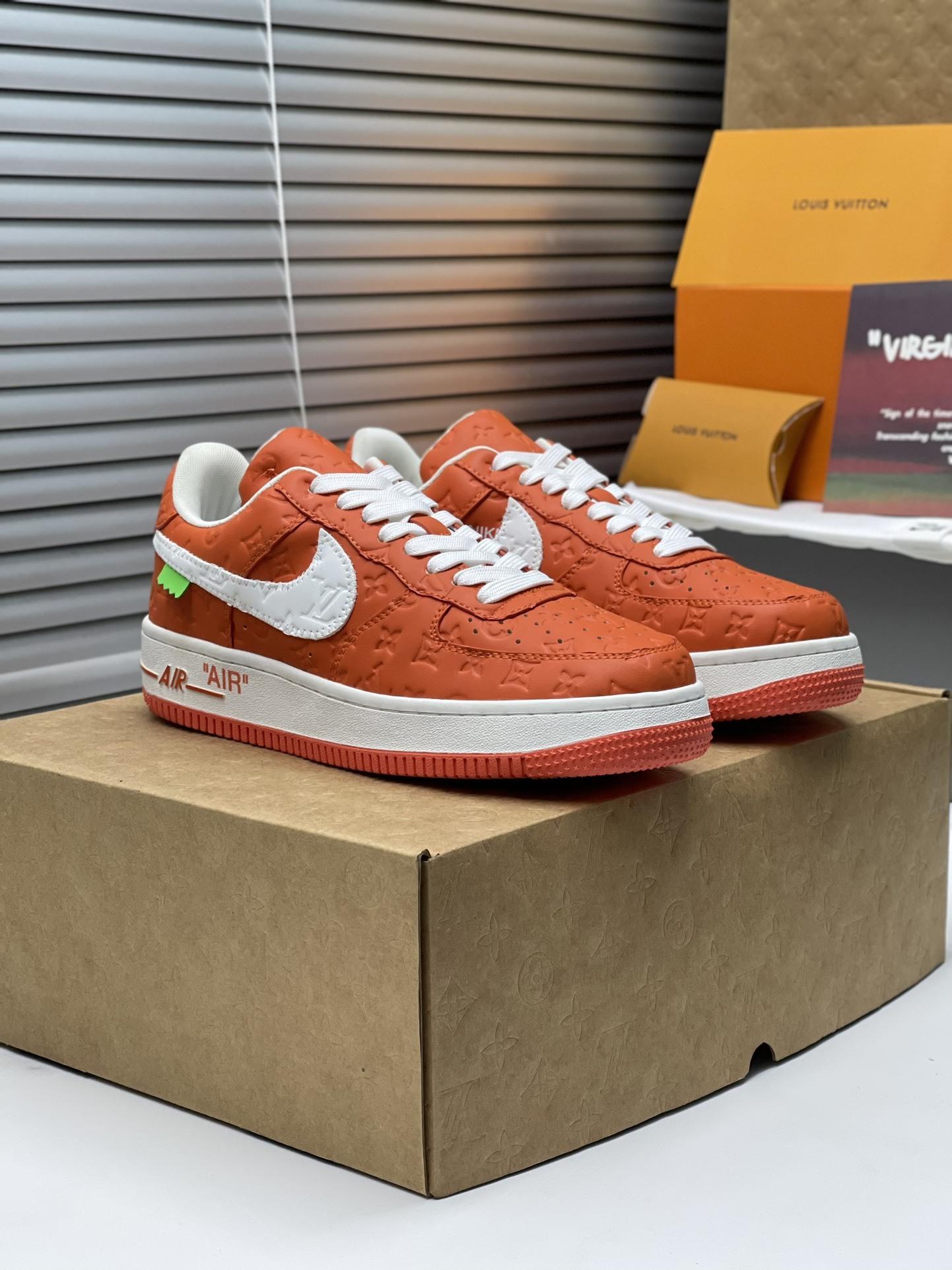 「コラボモデル」Louis Vuitton x Nike Air Force 1 Low【新商品発売】七色