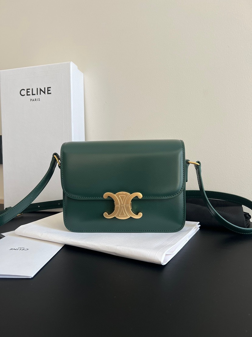 セリーヌ(Celine)ティーン トリオンフ バッグ / シャイニーカーフスキン