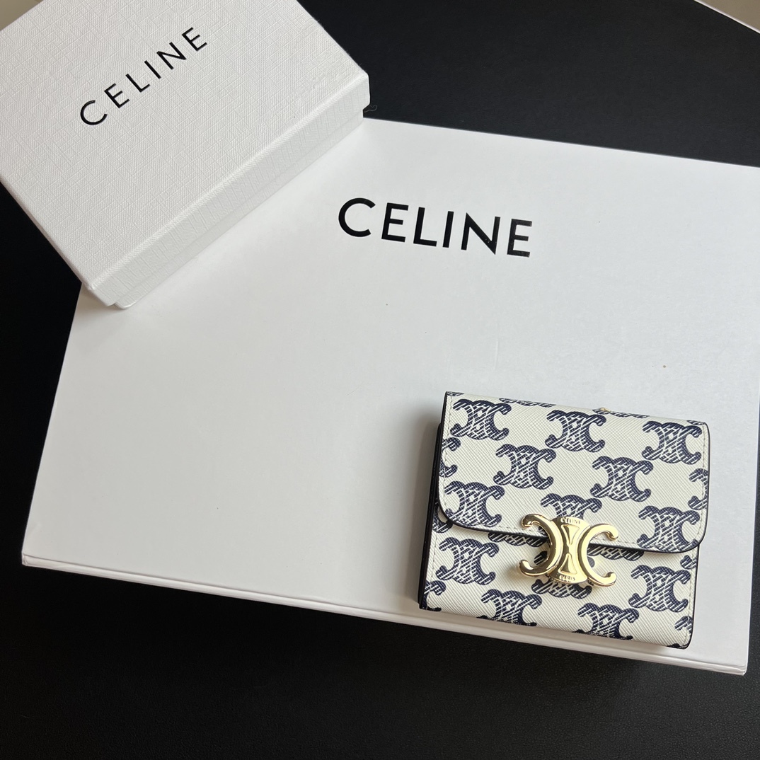 セリーヌ「Celine」スモール フラップウォレット トリオンフ / シャイニーカーフスキン